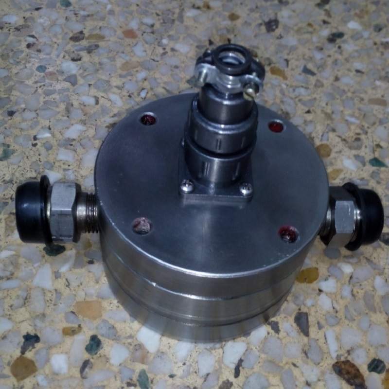 不锈钢微小流量计,脉冲信号,耐高压,外螺纹连接,量程30--400L/H